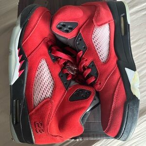 Air Jordan 5 Retro OG  “Raging Bull” edition